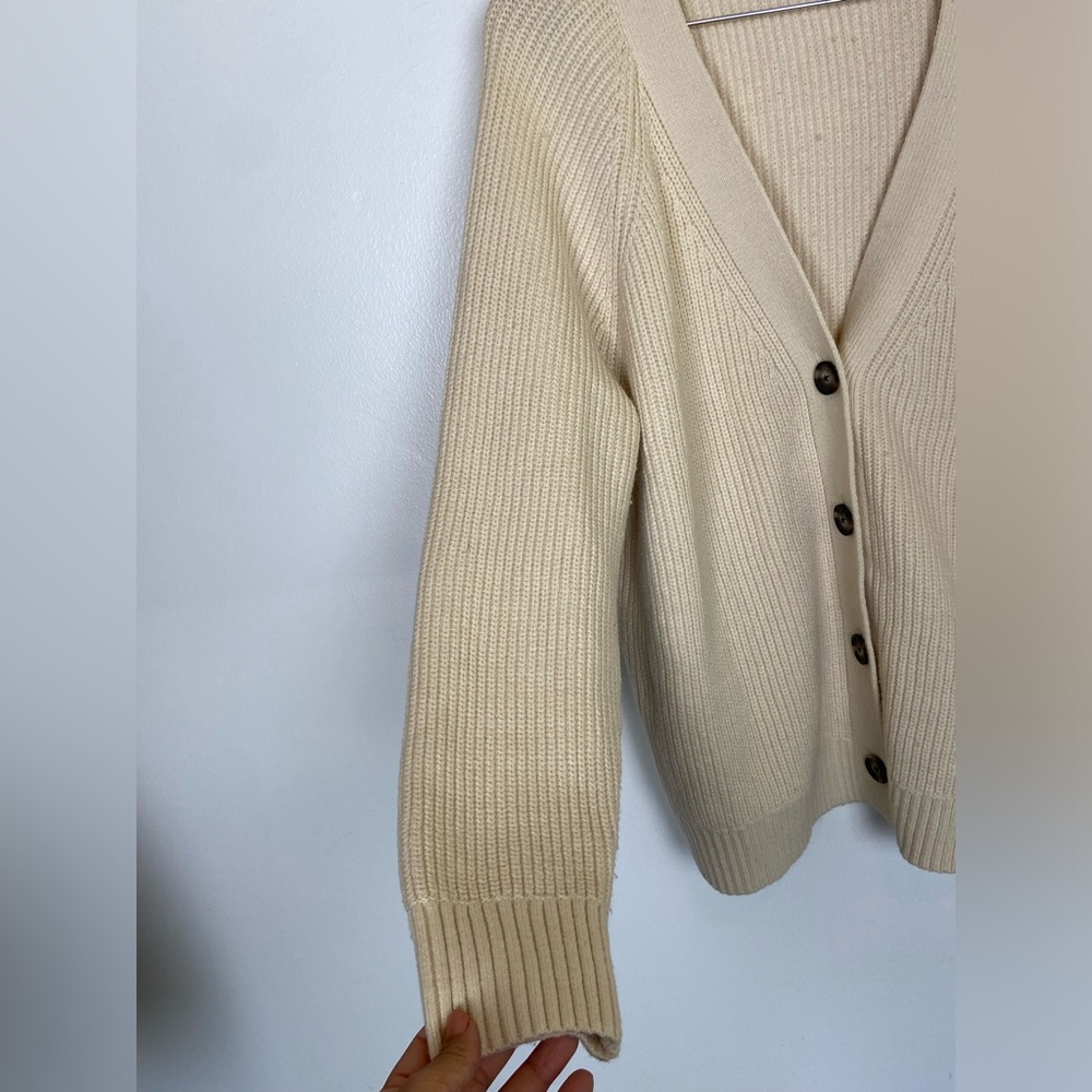Old Navy Women's Ribbed Knit Buttoned‎ Cardigan Size 2X Cream Boho Accademia - Picture 2 of 11